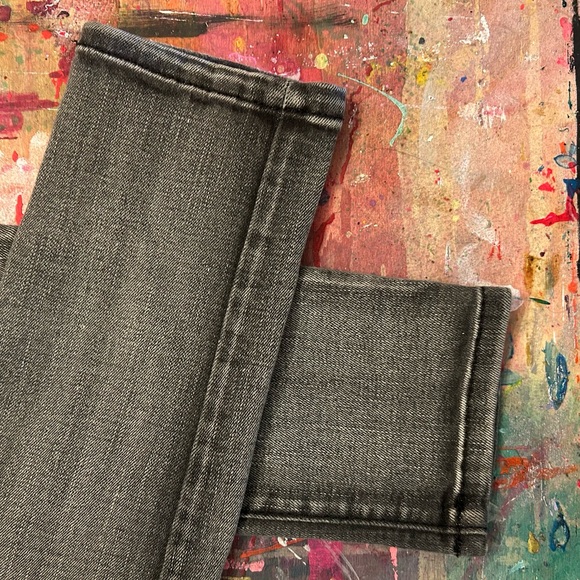 Flying Monkey Grey Distressed-Wash Skinny Jeans - Size 26 - Picture 9 of 11